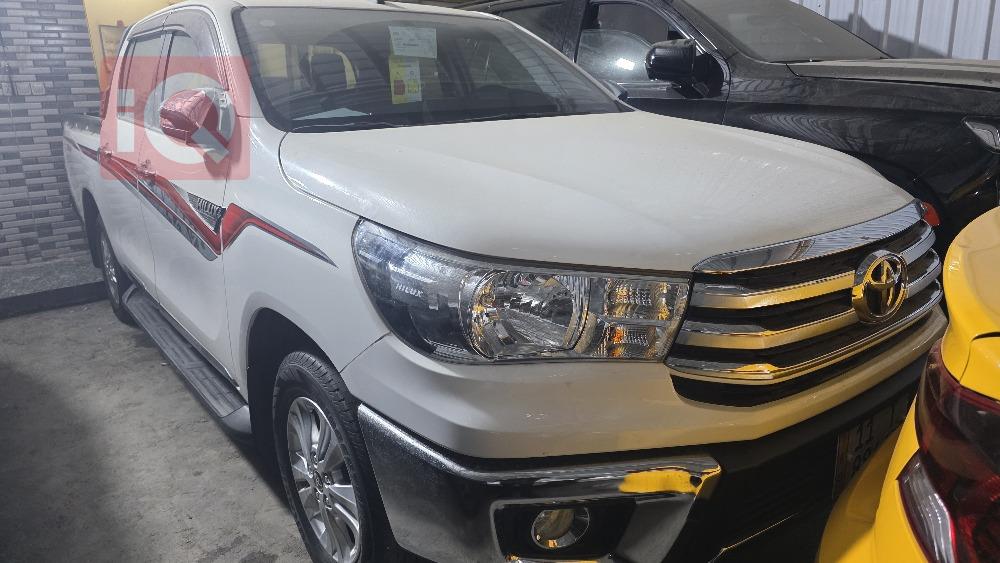 تويوتا هايلوكس